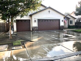 1121 Oak Ave, Fowler, CA 93625