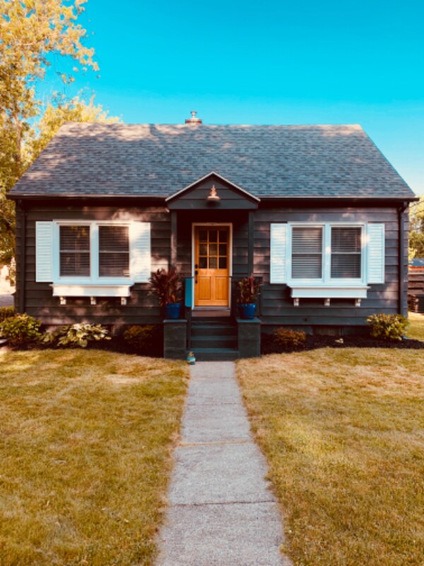 2516 S State St, St. Joseph, MI 49085