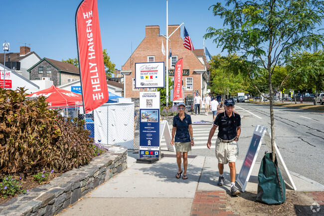 The yearly Newport Yacht Show brings water events and excitement to East Passage Estates locals.
