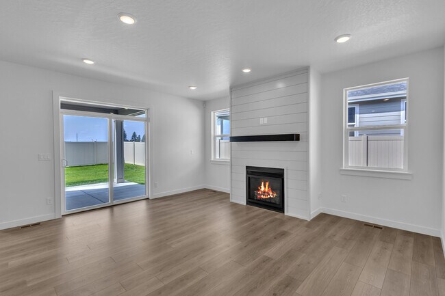 6619 Coeur Terre St unit 36628125, Coeur D'Alene, ID 83815 - photo 3