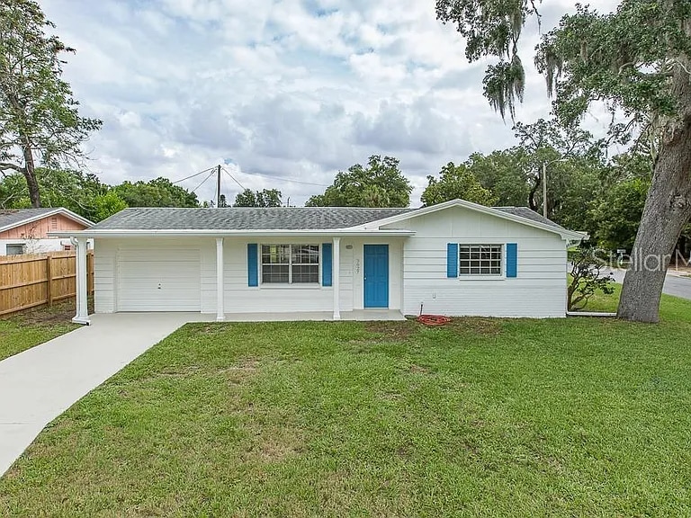 3627 Annona Ct, Holiday, FL 34691 - photo 1