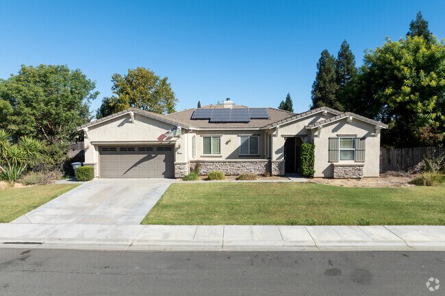 Many homes in Arbuckle feature spacious yards, ideal for gardening or play.