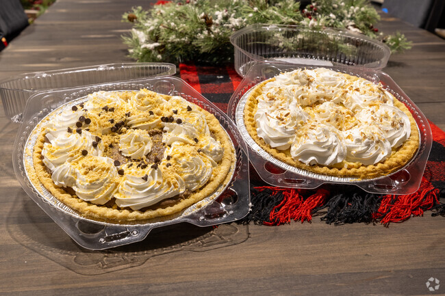 Enjoy one of True Taste of Country’s homemade pies just outside of Williamsburg.