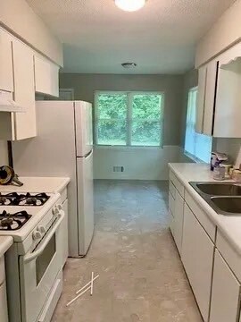 415 S Sugar Creek Blvd, Sugar Creek, MO 64054 - photo 4