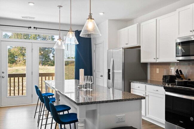 4016 Bunker Dr unit ID1367337P, Charlotte, NC 28216 - photo 6