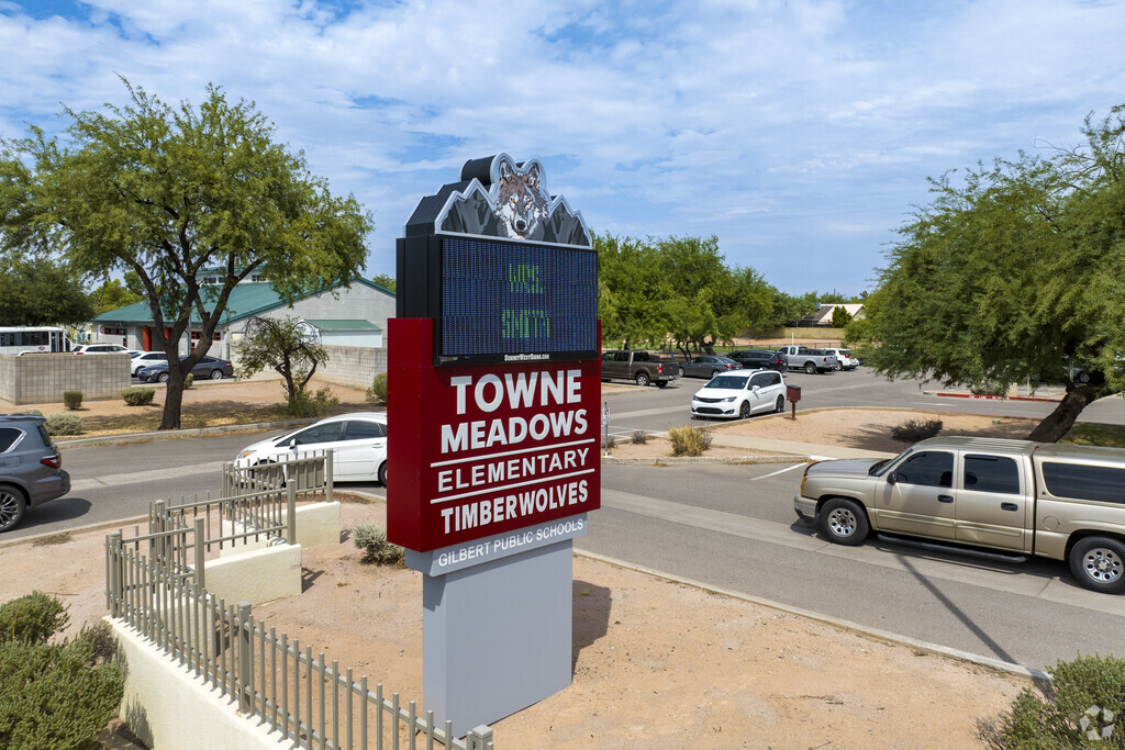 Parents will love the staff’s dedication to education at Towne Meadows Elementary in Gilbert.