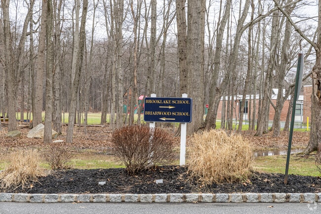 Briarwood School serves children in grades PreK, K-2.