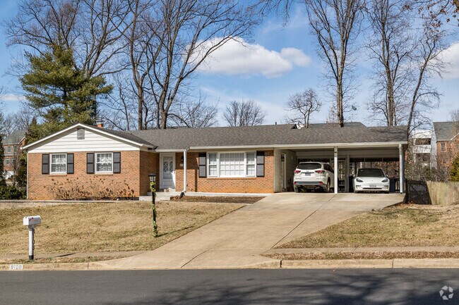 Find your dream ranch style home in Woodburn with a perfect blend of convenience and style.