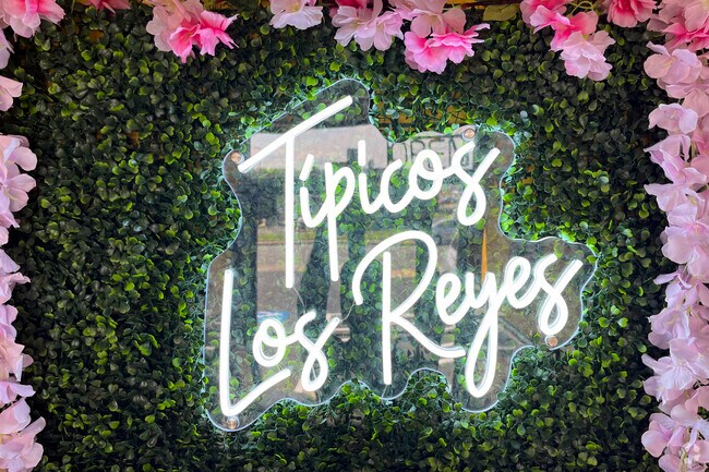 Tipicos Los Reyes is a delicious Tex-Mex restaurant a short drive away from Manassas Park.