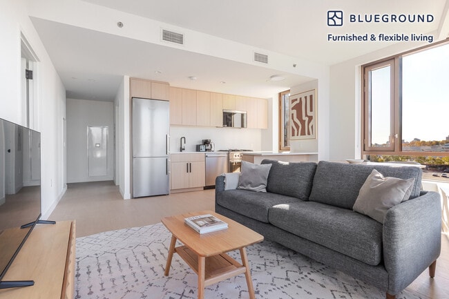 478 Kent Ave unit FL6-ID2138, Williamsburg,south , NY 11249 - photo 3