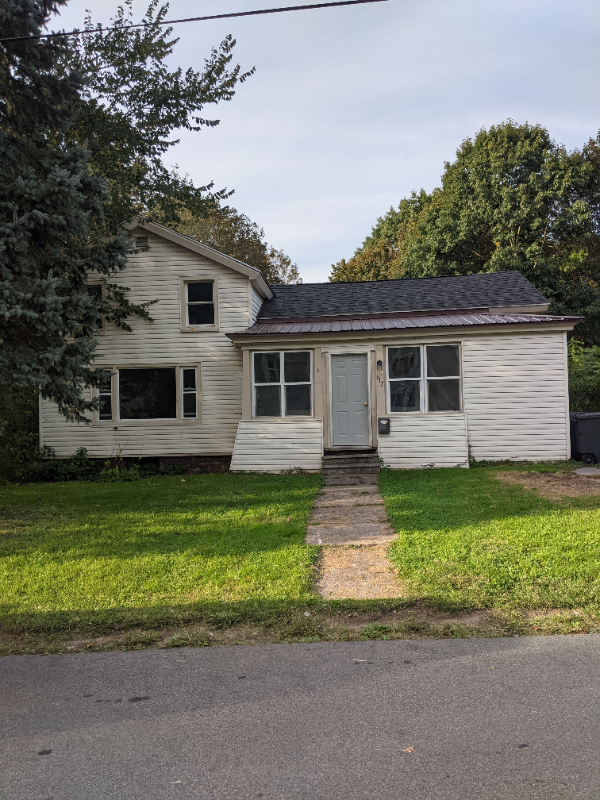 617 Ontario St, Fulton, NY 13069