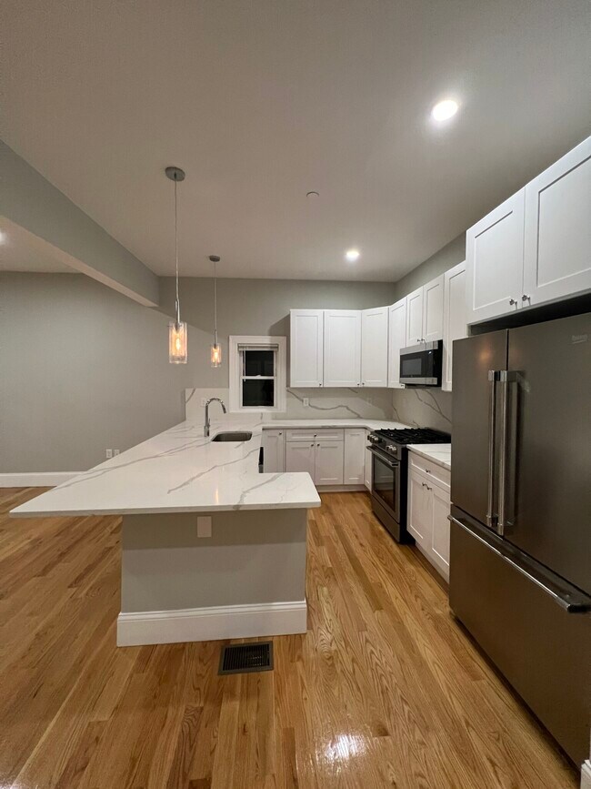 73 Pearl St unit 1, Somerville, MA 02145 - photo 2