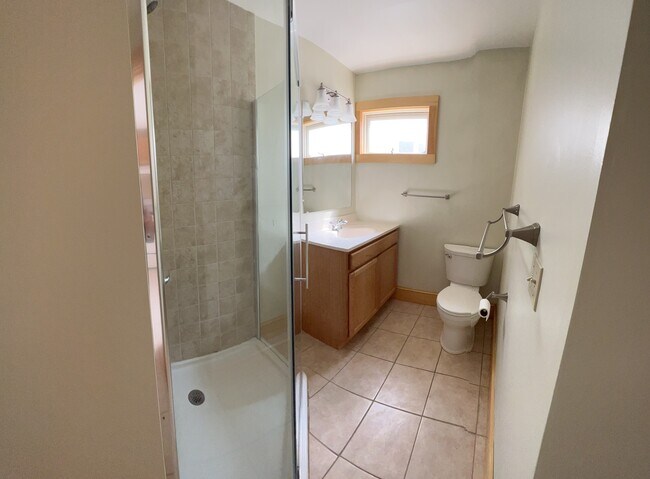 31 Loomis St unit 5, Burlington, VT 05401 - photo 6