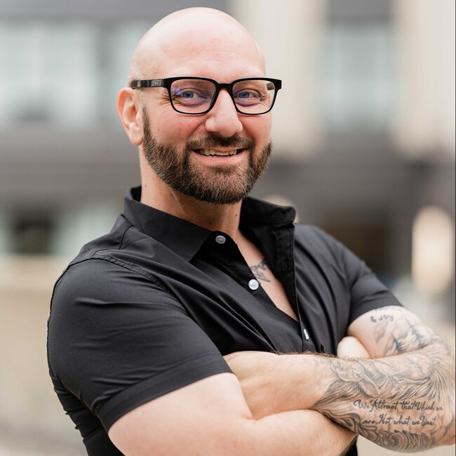 Agent Photo