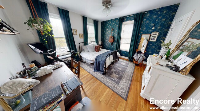 13 Pleasant St unit 2, Cambridge, MA 02139 - photo 7