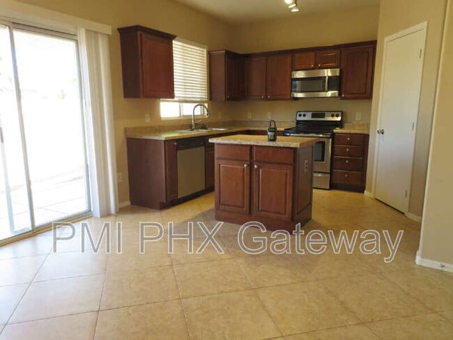 2619 E Shannon St, Gilbert, AZ 85295 - photo 2