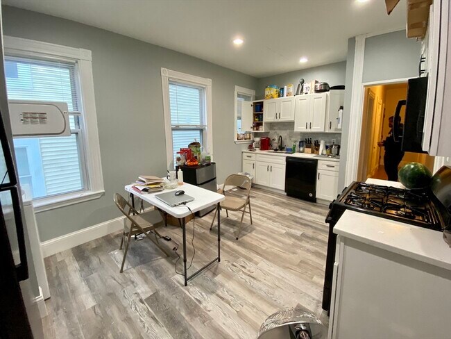 3 Oswald St unit 1, Roxbury Crossing, MA 02120 - photo 3