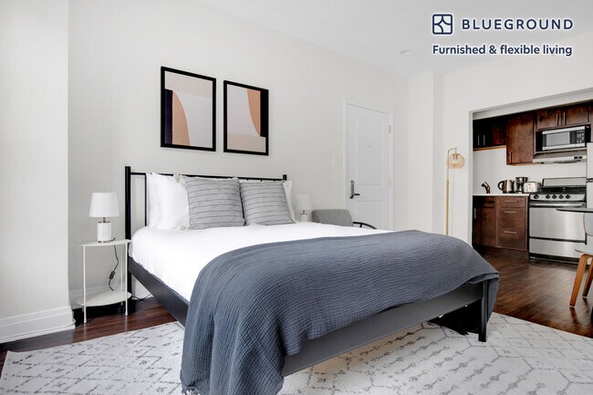 200 E Chestnut St unit FL15-ID619, Chicago, IL 60611 - photo 7