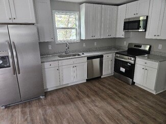 2420 Elmwood Ave, Columbia, SC 29204