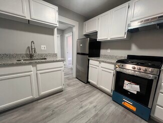 376 Riverway, Boston, MA 02115