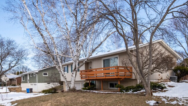 Various split-level houses line the streets in the Parkside Heights neighborhood.