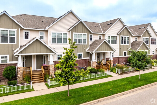 Roosevelt-Phalen Center offers a variety of townhome options.