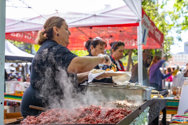 The Downtown Growers Market offers delicious foods and unique goods to Hodgin residents.