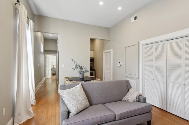 1544 Camp St unit 4, New Orleans, LA 70130 - photo 5