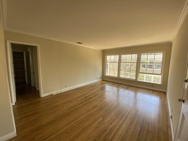 300-322 N. Hollywood Way, Burbank, CA 91505 - photo 2