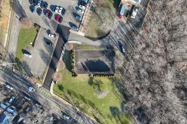 Pittsburgh Sunnyside K-8 offers after school activities for students to participate in.