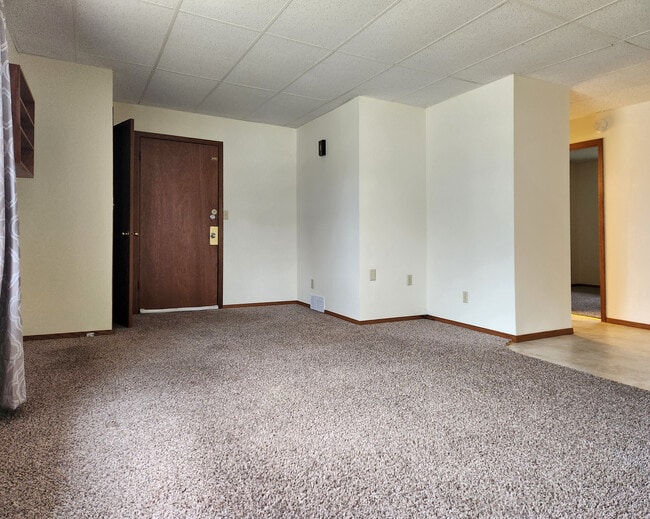 605 Clark St unit 607 Clark Street, Reedsburg, WI 53959 - photo 3