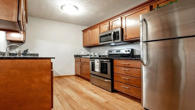 Birchview Apartments, Forest Lake, MN 55025 - photo 6