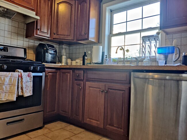 32 Antwerp St unit 1, Brighton, MA 02135 - photo 3