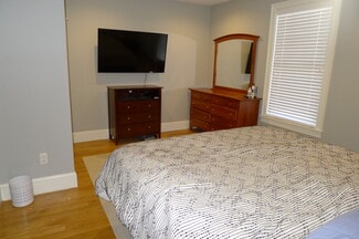 12 Chestnut St Unit 2, Belmont, MA 02478