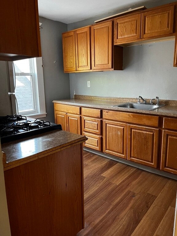 40 Floyd St unit 3R, Dorchester Center, MA 02124 - photo 2