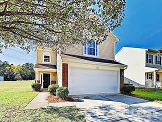 1111 Rolette Ct, Charlotte, NC 28216