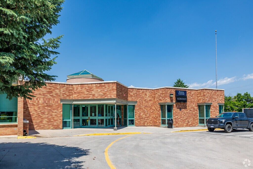 Molholm Elementary School received a C grade from Niche.