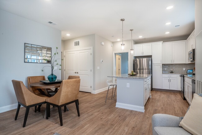 The Flats at Little Brook, Berlin, CT 06037 - photo 5