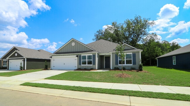 136 Aberdeen Loop, Calera, AL 35040 - photo 2