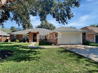 3256 Silverado Cir, Green Cove Springs, FL 32043