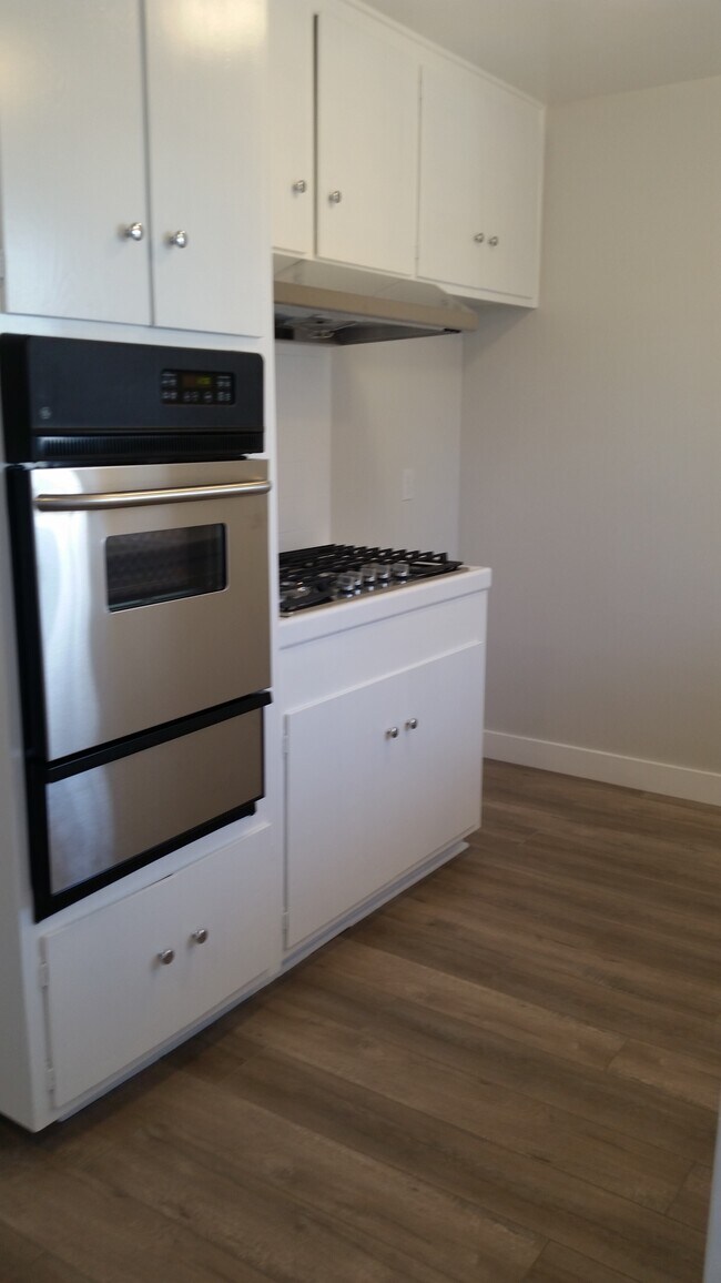 641 Border Ave unit 2, Torrance, CA 90501 - photo 3