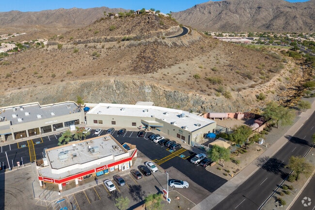 Amici Trilingual Montessori in Phoenix is located in the Ahwatukee neighborhood.