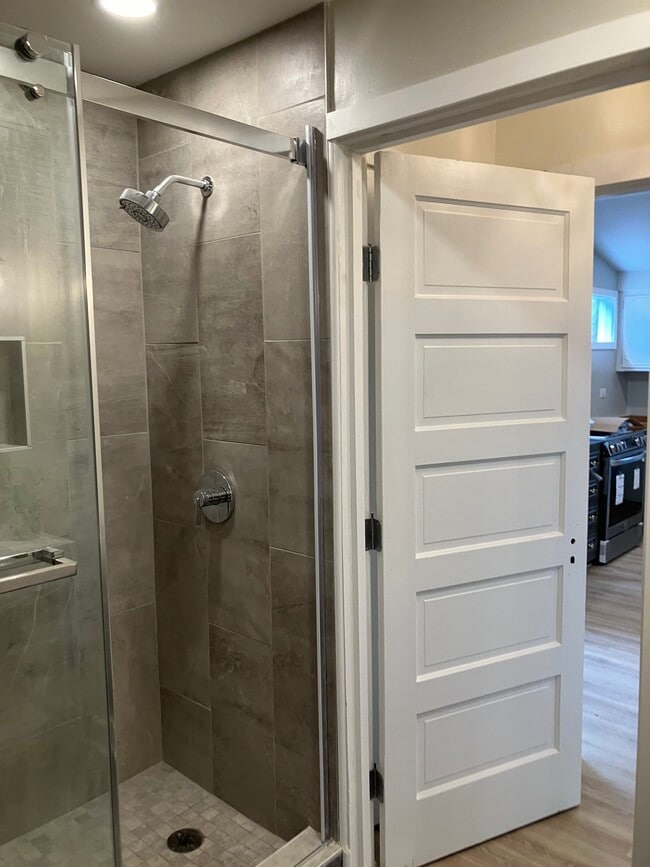 633 Glenview Ave unit 2, Highland Park, IL 60035 - photo 4