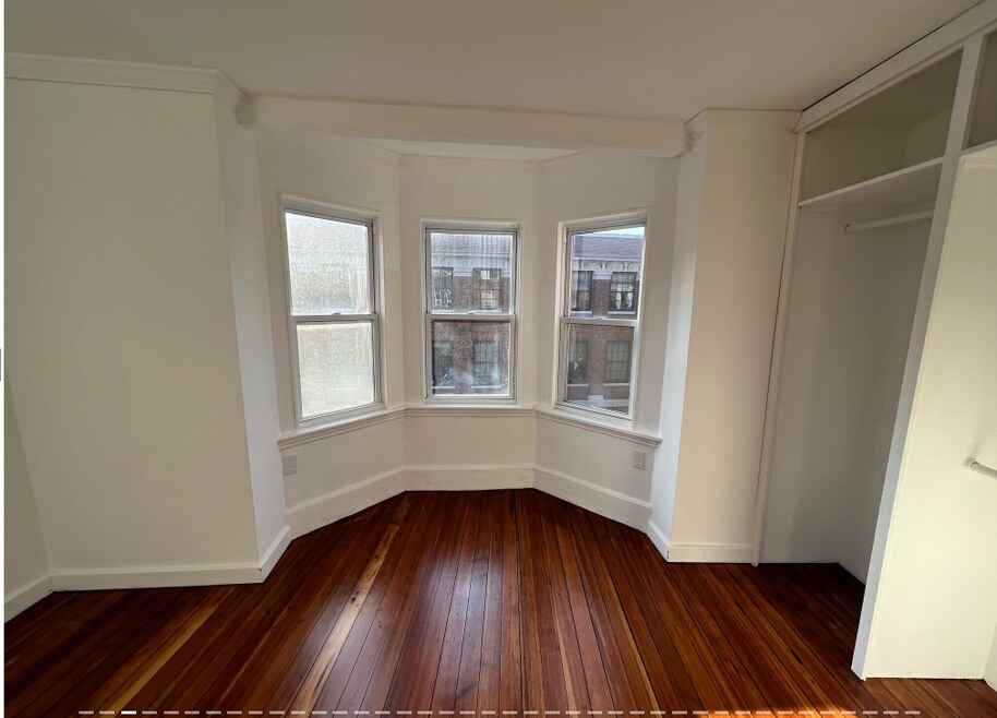 149 North St unit 4, Boston, MA 02109 - photo 1