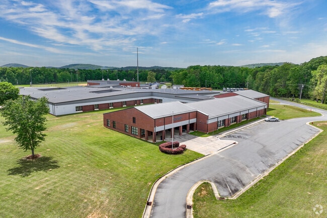 South Davidson High School has received an overall grade of C from Niche.