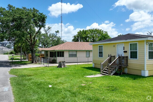 Craftsman style homes are very common in Bridge City.