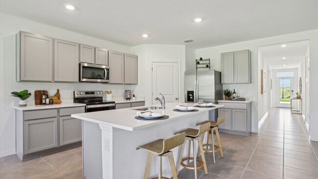 13111 Bending Creek Trail, Parrish, FL 34219 - photo 3