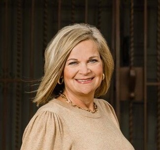 Lynn Yaklin