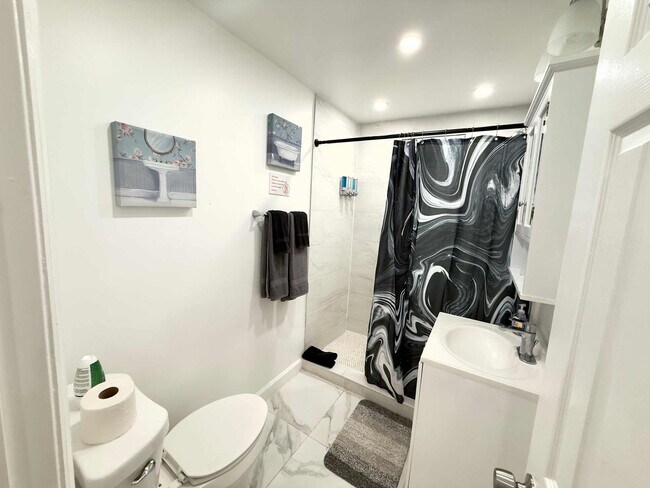 324 Van Buren St unit FL1-ID1358005P, Hollywood, FL 33019 - photo 3