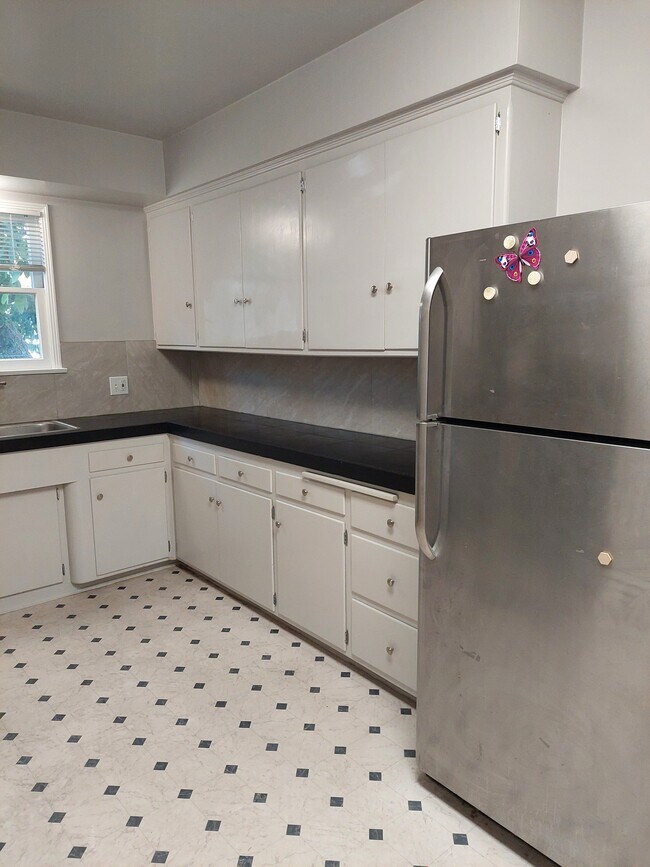 404 Naranja Dr unit 404, Glendale, CA 91206 - photo 7